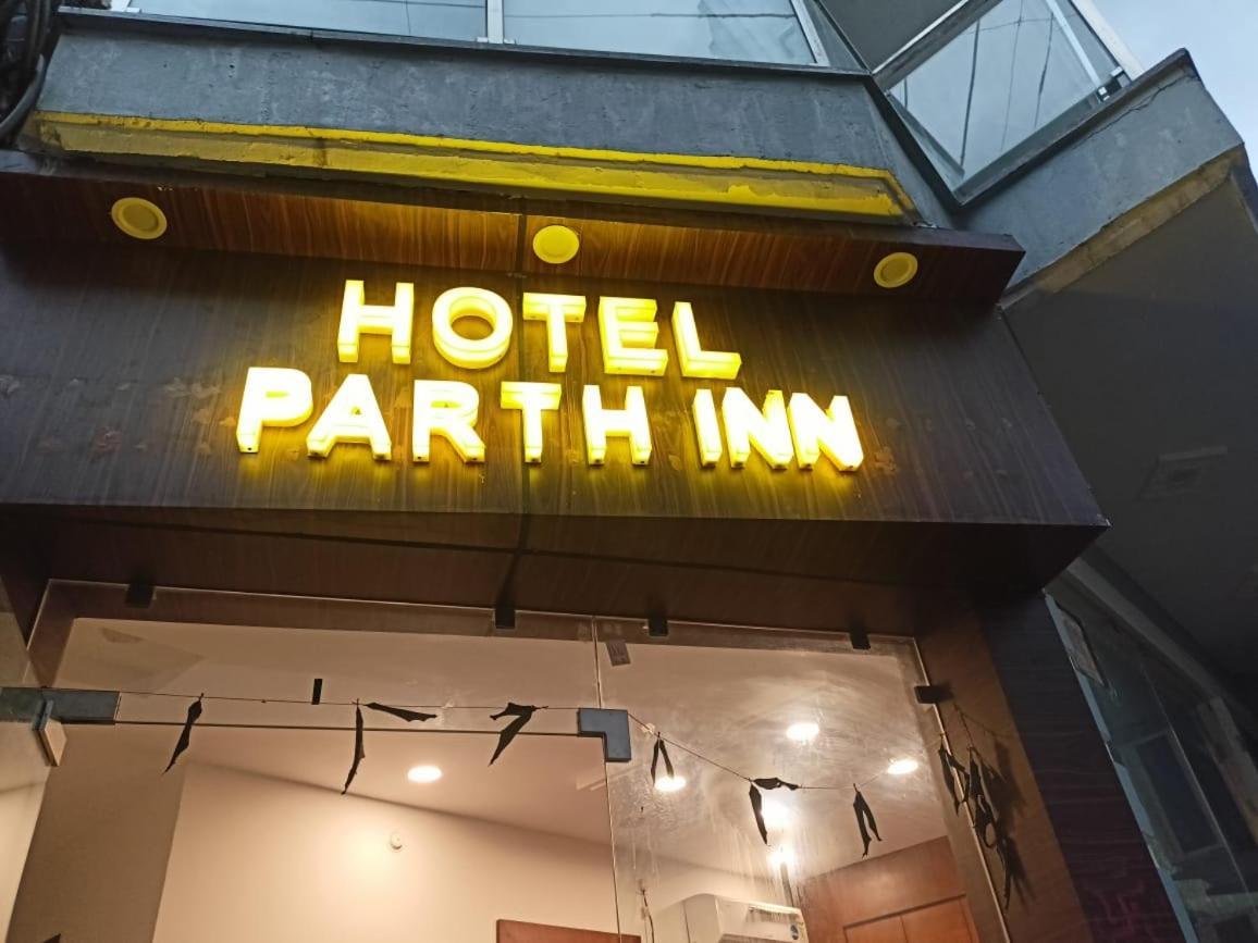 Hotel Parth Inn Rishīkesh 外观 照片